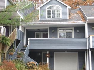 6 Maple Crest Ln, Fulton, NY 13069