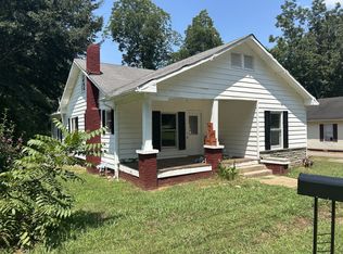 107 Hemlock St, Bruceton, TN 38317