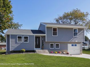 906 Ruth Dr W, Neptune, NJ 07753