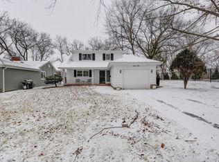 65 N Country Club Rd, Decatur, IL 62521