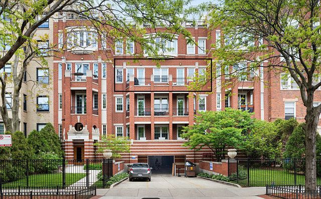 1st image of 436 W Belmont Ave APT 302