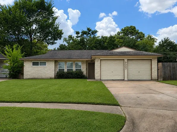 9007 Glen Shadow Dr, Houston, TX 77088