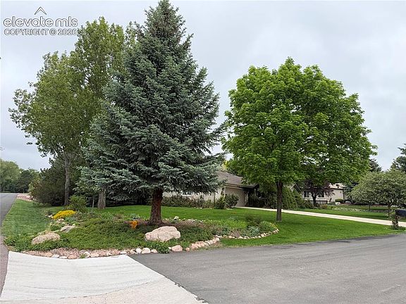 4th image of 3020 Rockbrook Ln