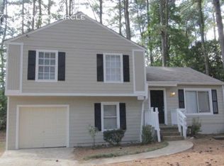 460 Sherwood Cir, Stone Mountain, GA 30087