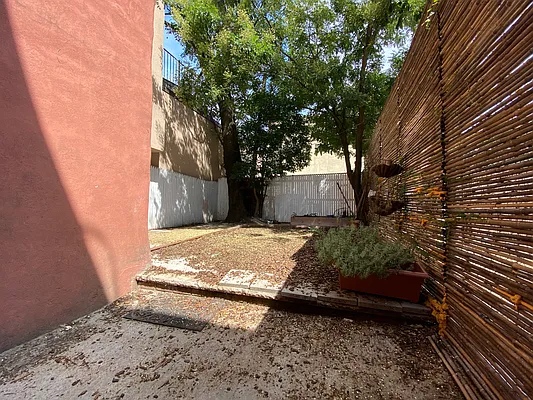 Rented by Nooklyn NYC LLC | media 9