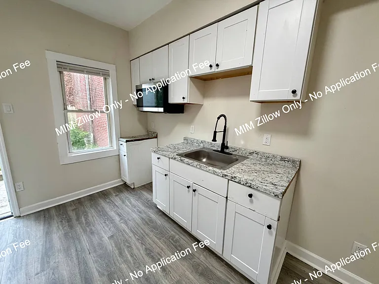 1154 Lansdowne Ave — Photo 12