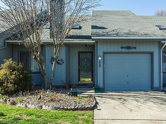 2nd image of 525 Applegrove Dr