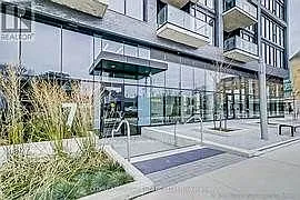 Photo 2 of 18 - 7 Smith Cres #302 - Toronto, ON Building Photo - 7 Smith Cres #302
