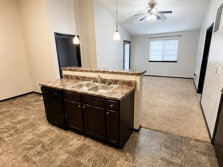 Garden Villas Apartments — Photo 6