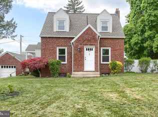 1 Oakmont Rd, Harrisburg, PA 17109
