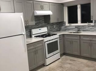 150 Malone Ave, Staten Island, NY 10306
