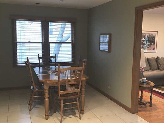 3rd image of 388 Newberry Dr