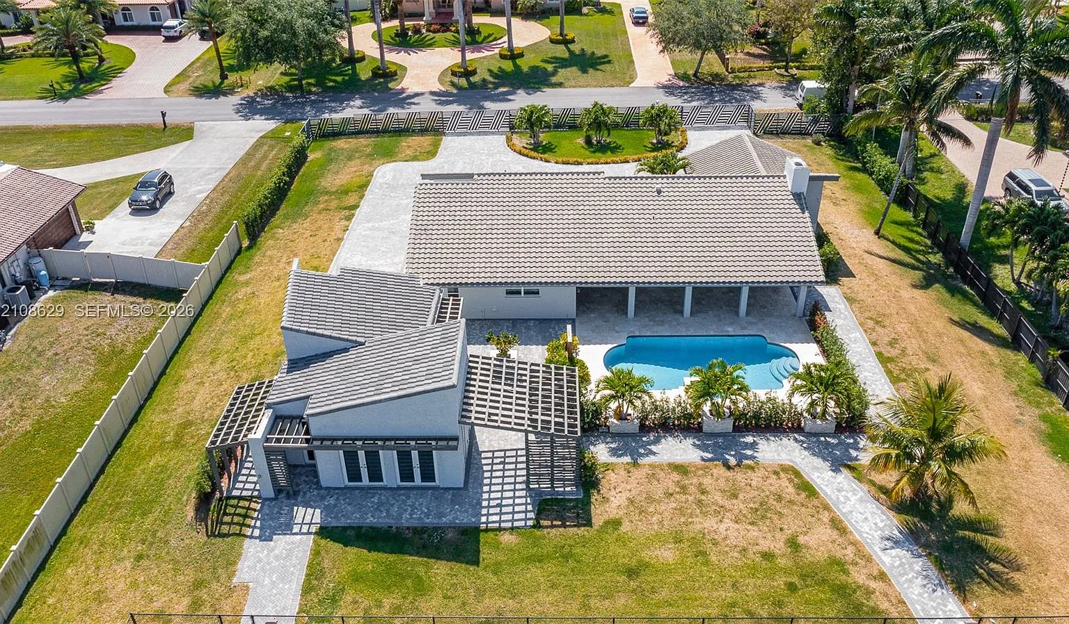 Miramar West — Photo 1