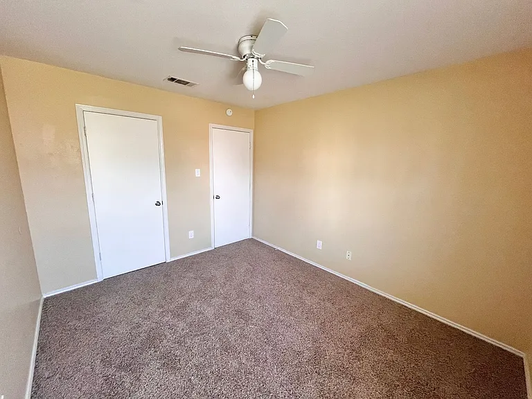 1703 Benttree Dr #C — Photo 14