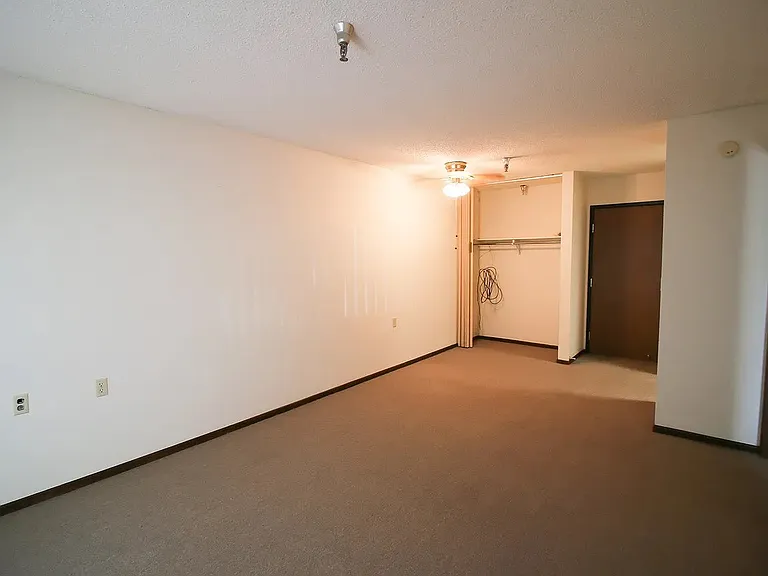 1229 N Hackberry St — Photo 8
