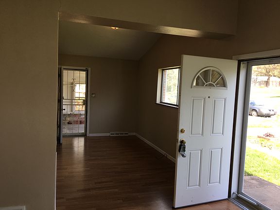 3rd image of 8918 Marcella Ave