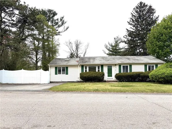178 Hilton Rd, Warwick, RI 02889
