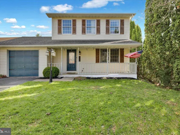 112 Townhouse Ln, Lancaster, PA 17603