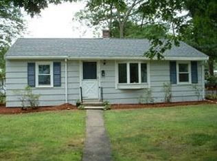 7 County Rd, Burlington, MA 01803