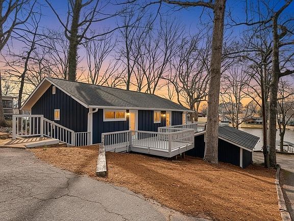 2nd image of 412 Rockcove Rd