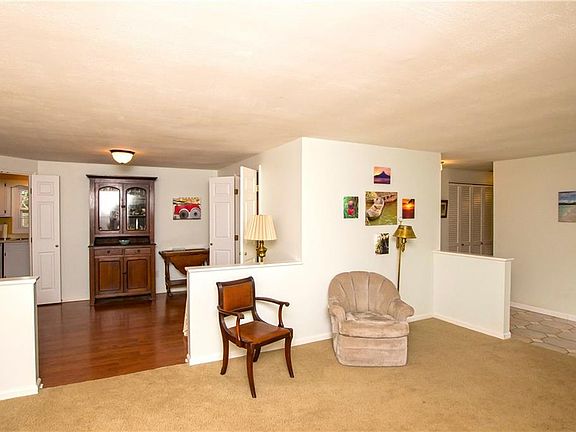 4th image of 501 Southbrook Dr