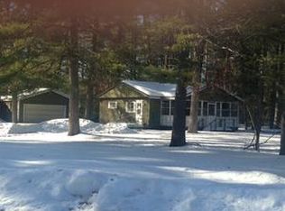 10430 Hammond Dr, Atlanta, MI 49709