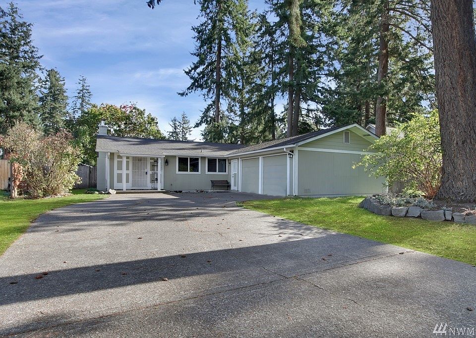 1st image of 16601 17th Ave E