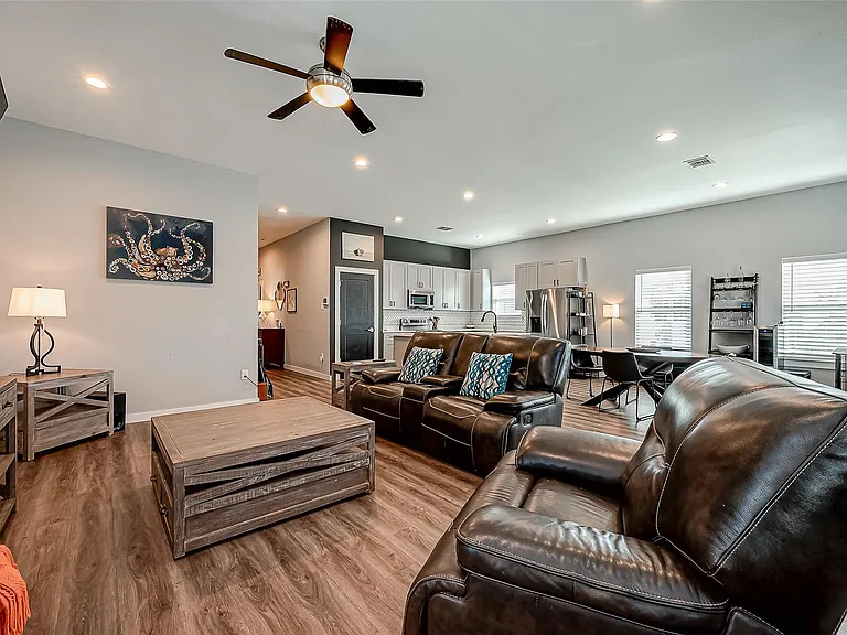 108 Bay Oaks Dr — Photo 16