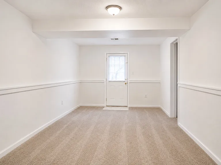 Wakefield Cir — Photo 13