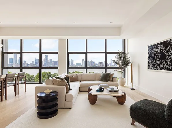 290 West St #5B, New York, NY 10013