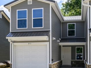 211 Level St, Charlestown, IN 47111