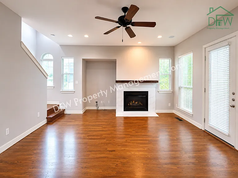4317 Cedar Springs Rd #E — Photo 14