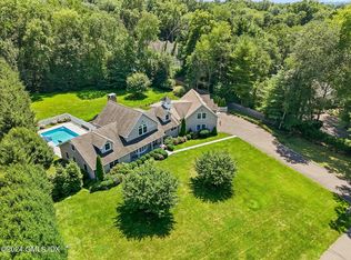 27 Bartina Ln, Stamford, CT 06902