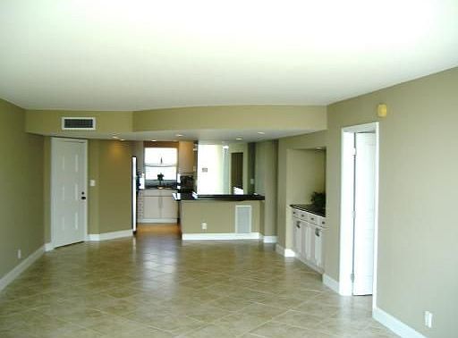 3rd image of 401 Lake Shore Dr APT 602