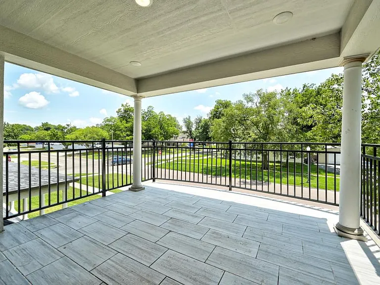 222 S University Blvd #5 — Photo 25