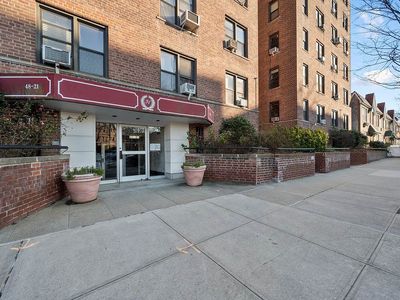 4821 40th St APT 5G, Long Island City, NY, 11104
