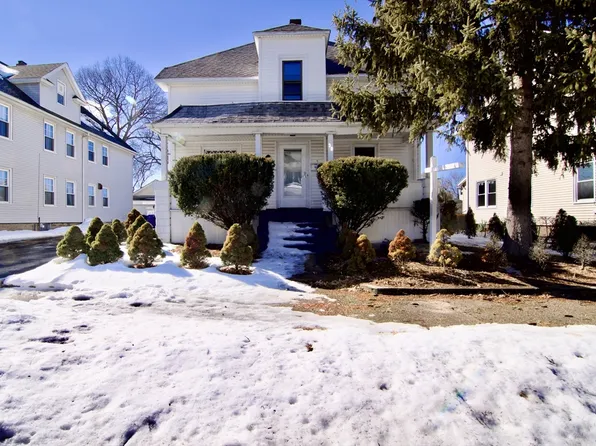 30 Duryea St, Springfield, MA 01104