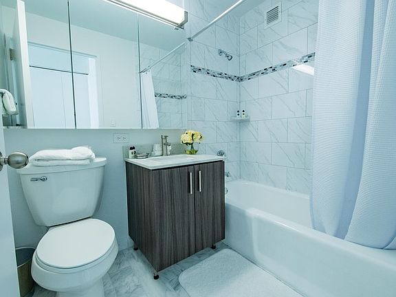 3rd image of 1 River Pl APT 802