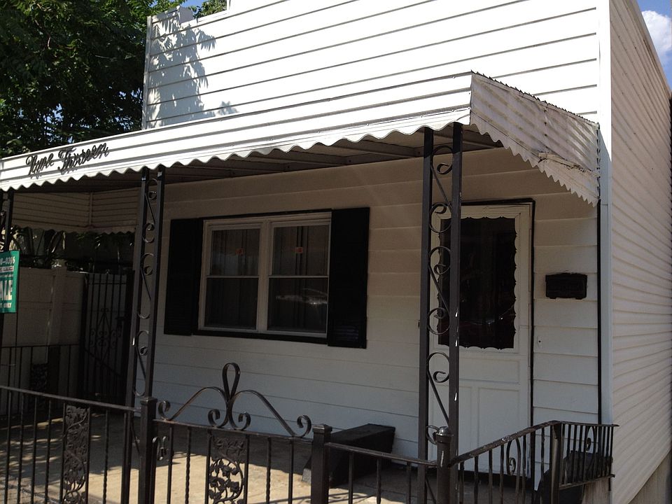 1st image of 913 E 83rd St APT 1