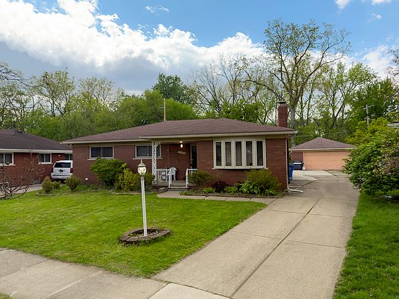 2nd image of 21233 Fairview Dr