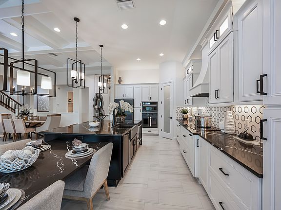 Gourmet Kitchen - Biscayne II at Mirada