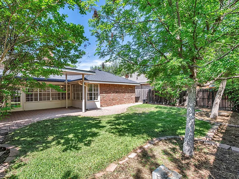 5504 Kingston Dr — Photo 46