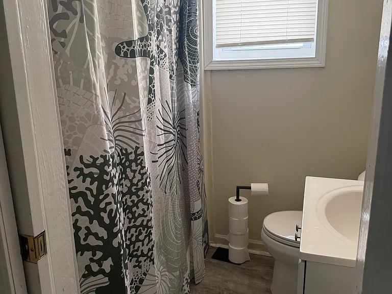1328 Camden Ave — Photo 14