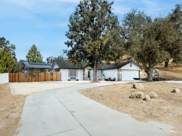 22484 Zurich Dr, Tehachapi, CA 93561