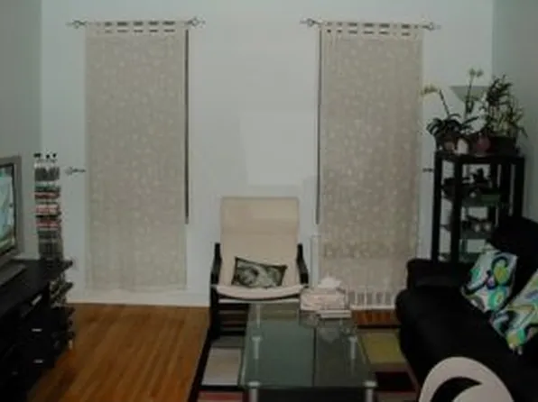 2229 Knapp Street image 1 of 5