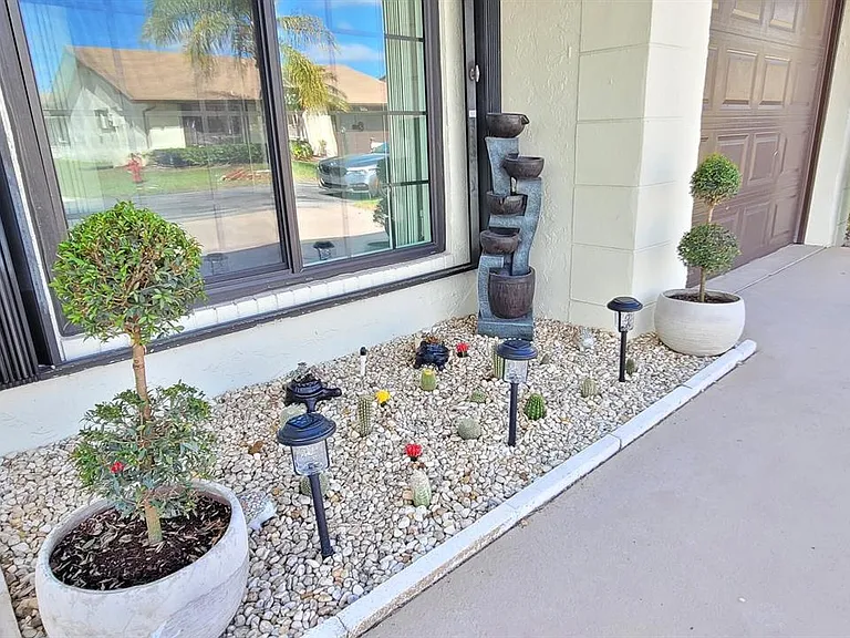 6209 Olivewood Cir — Photo 3