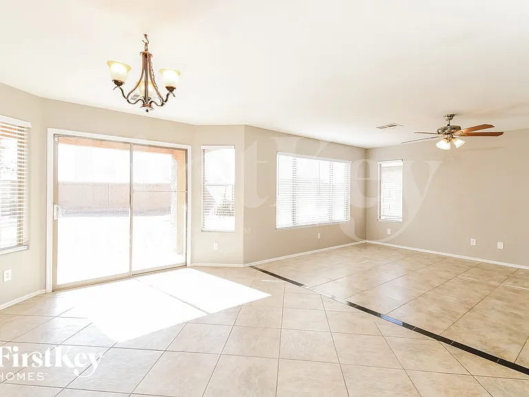 29344 N Yellow Bee Dr — Photo 4