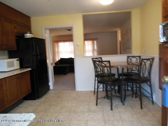 3rd image of 441B Cheshire Ct