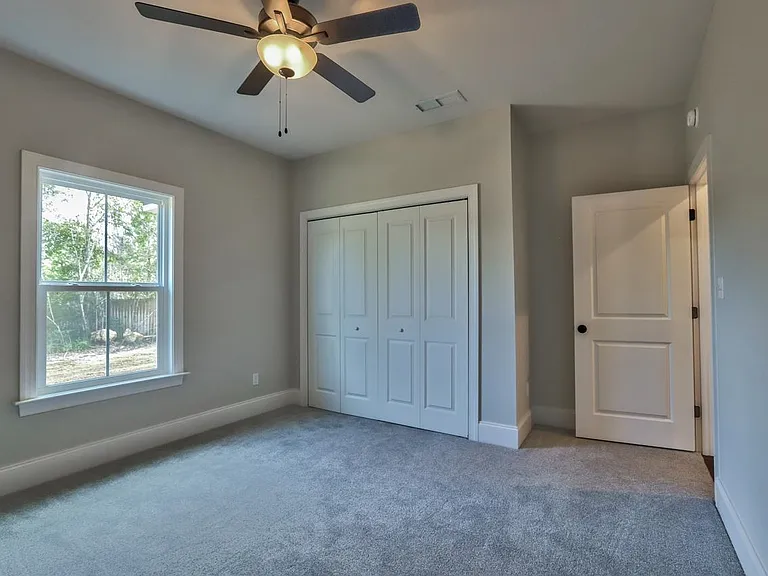 43 Sarlan Garden Dr — Photo 31