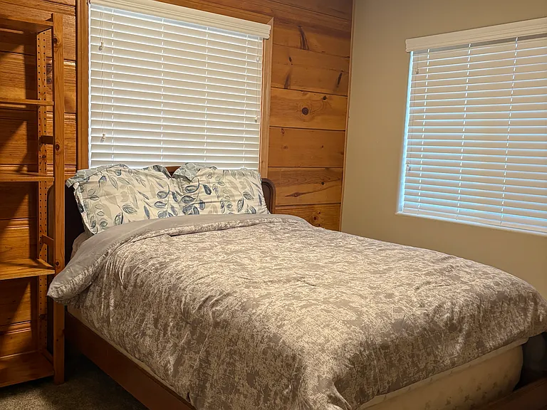 703 Modesto Ln #B — Photo 8